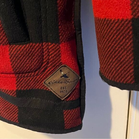 Eddie Bauer Womens Red Buffalo Plaid Reversible Fuzzy Hooded Jacket Sz M - Picture 6 of 7